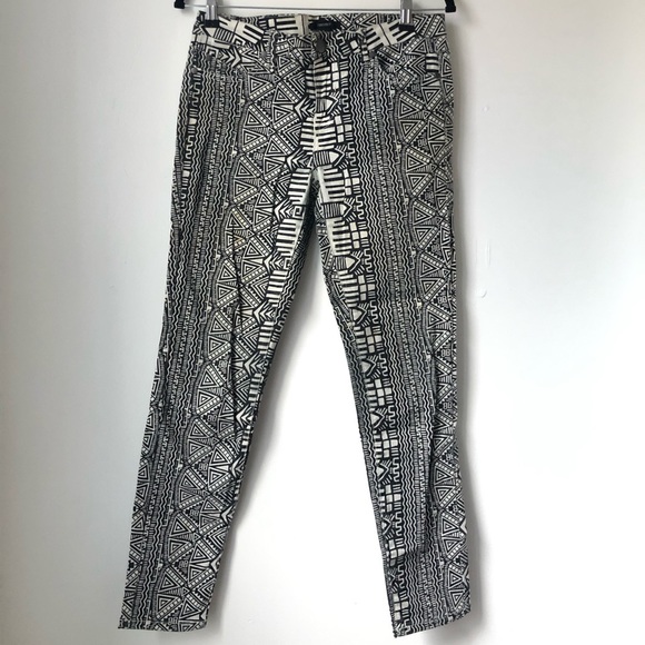 Forever 21 tribal jeans - Picture 5 of 8